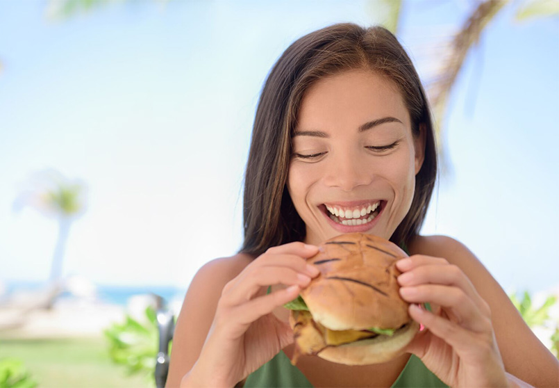 Oceanfront Dining Image